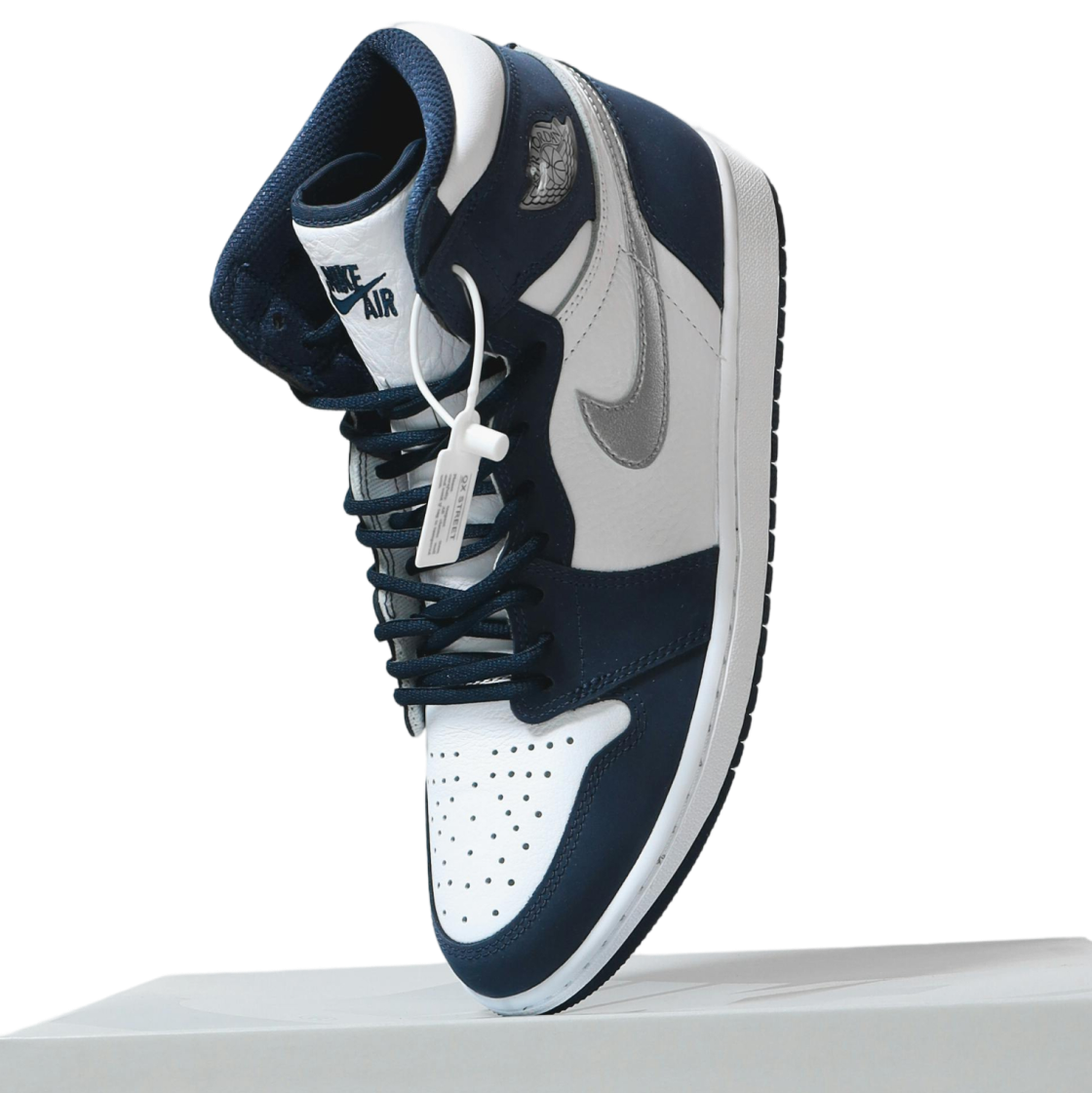 sneaker-dark-blue